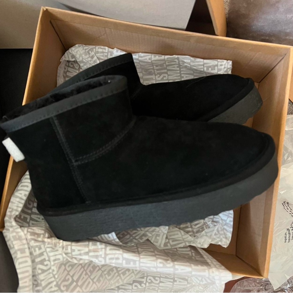 Black Boots